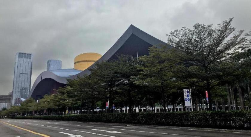 Golden Central Hotel Shenzhen Exterior photo